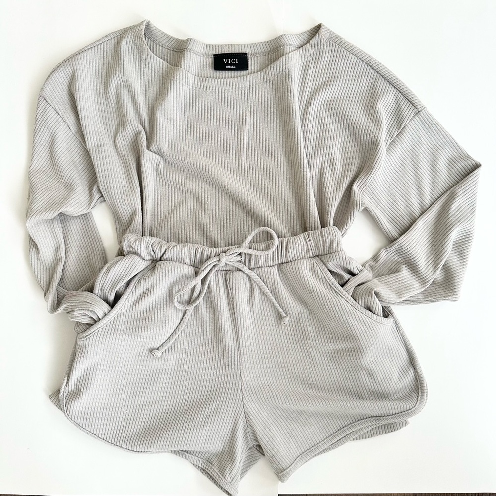 | vici - gray ribbed matching minimalist lounge set - small | - Picture 2 of 16